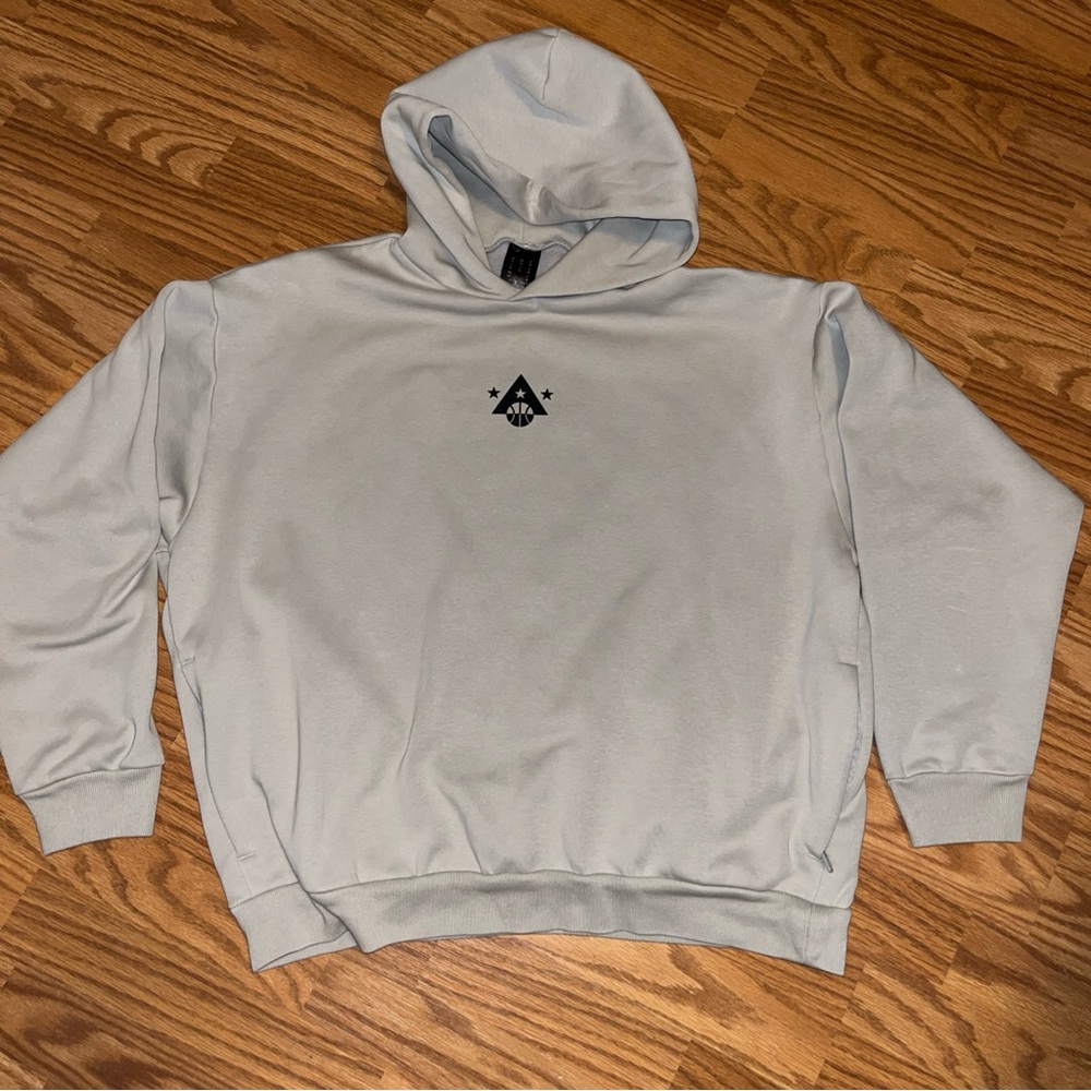 adidas mens medium Essentials Fleece Hoodie Basketball Beige logo